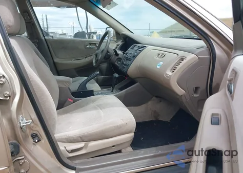 2001 Honda Accord 2.3 Lx из США, поврежденный, VIN 3HGCG66501G702865